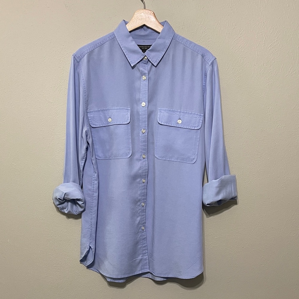 Banana Republic Light Blue Button-Down Shirt with Chest Pockets